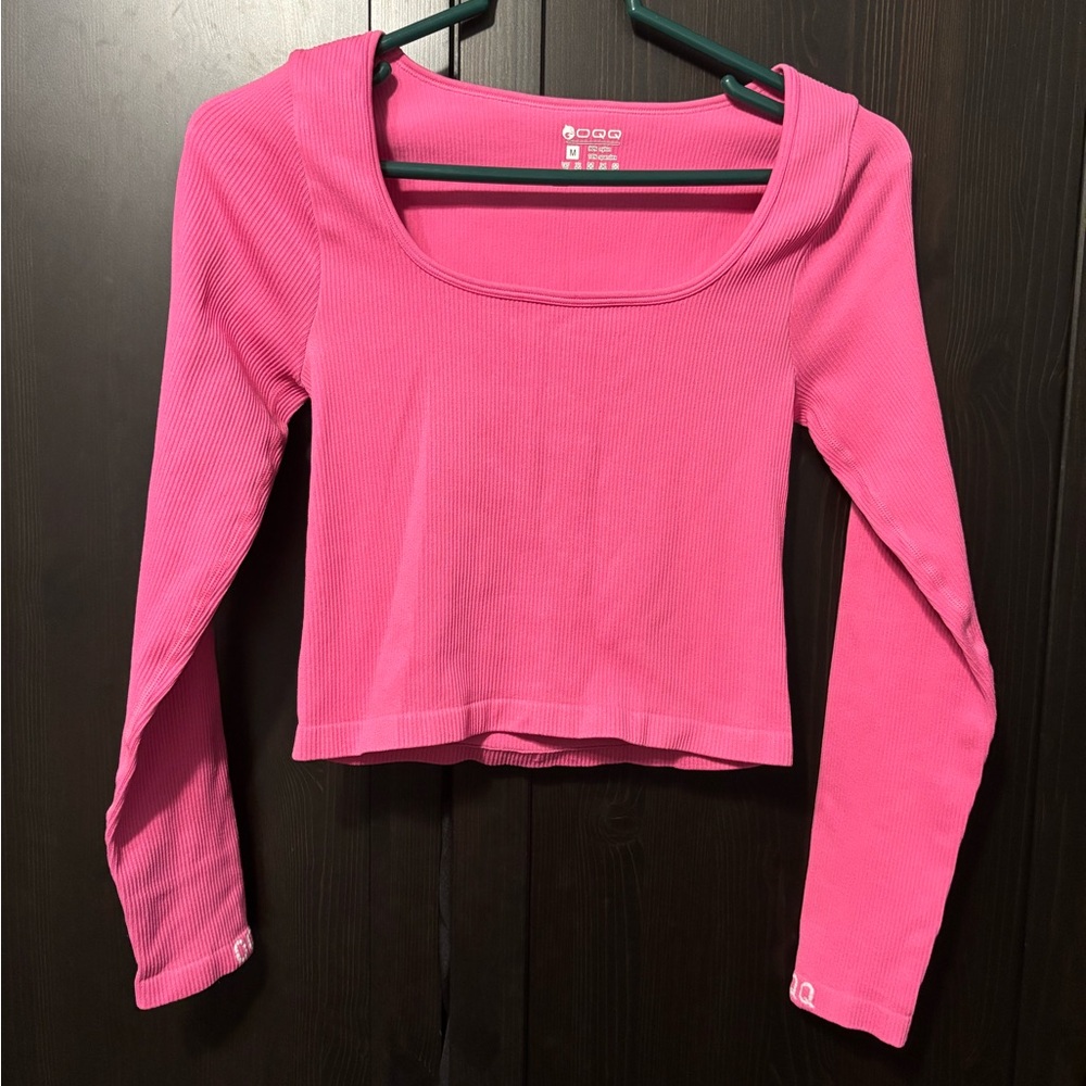 OQQ ribbed long sleeve square neck cropped top